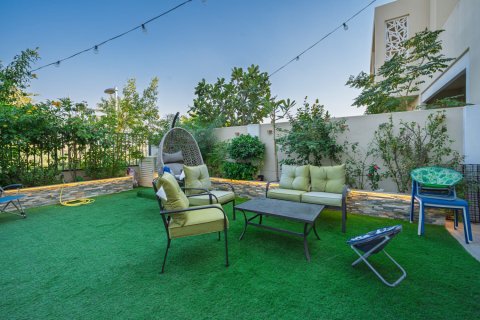 Városi lakóépület itt: Town Square, Dubai, EAE, 3 hálószoba, 203 m², azonosító: 682471 - fénykép 25