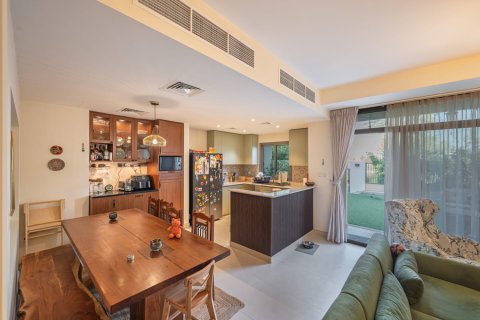 Városi lakóépület itt: Town Square, Dubai, EAE, 3 hálószoba, 203 m², azonosító: 682471 - fénykép 20