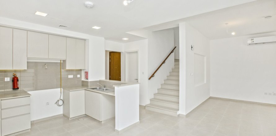 خانه شهری در Town Square، Dubai ، امارات متحده عربی 3 خوابه ، 191 متر مربع.  شماره 682470