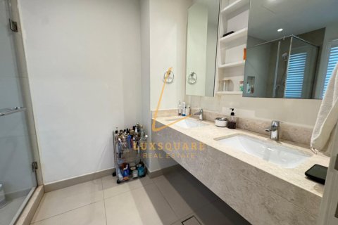 Vila v Dubai Hills Estate, SAE 3 spálne, 203 m2 č. 660588 - Fotografia 17