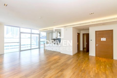 Apartment in City Walk, Dubai, UAE 2 bedrooms, 217 sq.m. № 655359 - photo 4