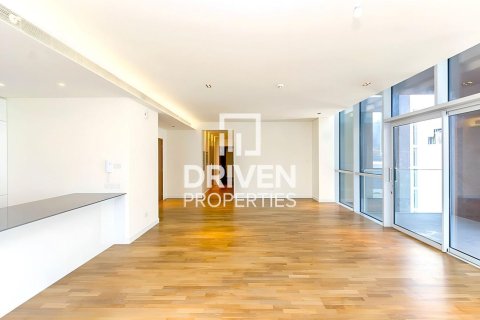 Apartment in City Walk, Dubai, UAE 2 bedrooms, 217 sq.m. № 655359 - photo 6