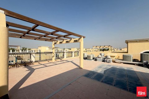 Villa te huur in Dubai, VAE 4 slaapkamers, 509.1 vr.m., nr 660364 - foto 26