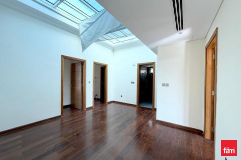 Villa te huur in Dubai, VAE 4 slaapkamers, 509.1 vr.m., nr 660364 - foto 12