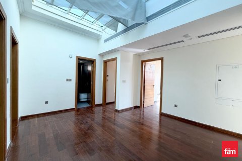 Villa te huur in Dubai, VAE 4 slaapkamers, 509.1 vr.m., nr 660364 - foto 13