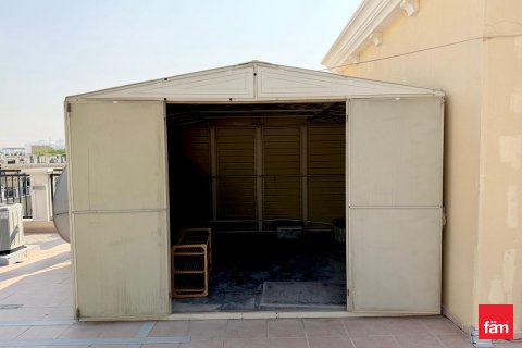 Villa te huur in Dubai, VAE 4 slaapkamers, 509.1 vr.m., nr 660364 - foto 27