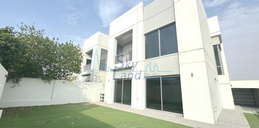 Vila u gradu Umm Suqeim, Dubai, UAE 5 spavaće sobe, 418.1 m2 Br. 630198