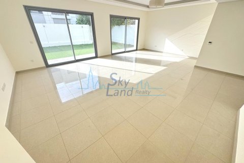 Vila u gradu Umm Suqeim, Dubai, UAE 5 spavaće sobe, 418.1 m2 Br. 630198 - Slika 4