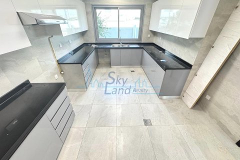 Vila u gradu Umm Suqeim, Dubai, UAE 5 spavaće sobe, 418.1 m2 Br. 630198 - Slika 5