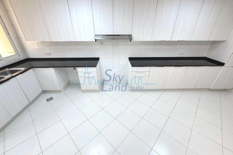 Villa zur Miete in Jumeirah, Dubai, VAE 4 Schlafzimmer, 325.2 m2 Nr. 630199 - Foto 6