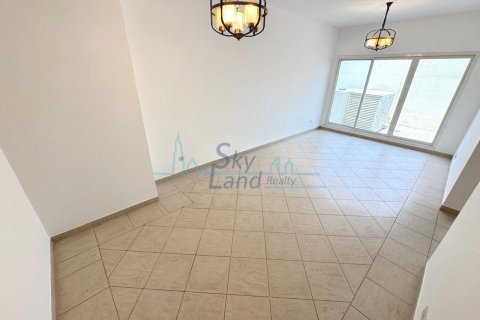 Villa zur Miete in Jumeirah, Dubai, VAE 4 Schlafzimmer, 325.2 m2 Nr. 630199 - Foto 9