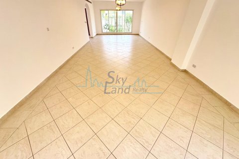 Villa zur Miete in Jumeirah, Dubai, VAE 4 Schlafzimmer, 325.2 m2 Nr. 630199 - Foto 11