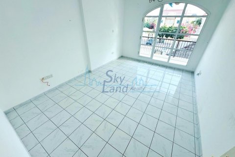 Villa zur Miete in Umm Suqeim, Dubai, VAE 4 Schlafzimmer, 325.2 m2 Nr. 630197 - Foto 25
