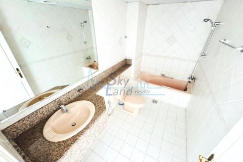 Villa zur Miete in Umm Suqeim, Dubai, VAE 4 Schlafzimmer, 325.2 m2 Nr. 630197 - Foto 21