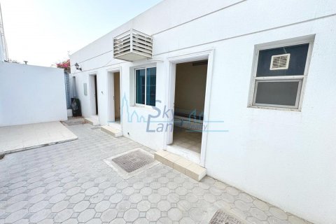 Villa zur Miete in Umm Suqeim, Dubai, VAE 4 Schlafzimmer, 325.2 m2 Nr. 630197 - Foto 15