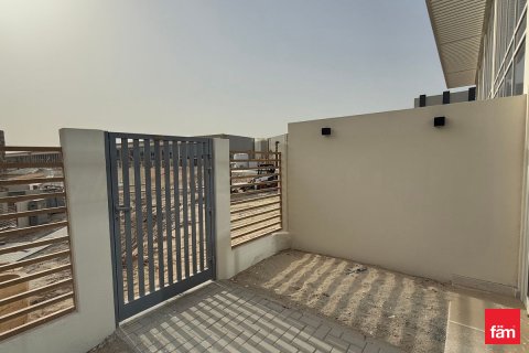 Townhouse in Dubai, UAE 2 bedrooms, 97.3 sq.m. № 633792 - photo 16
