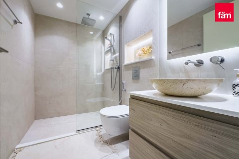 Lägenhet till försäljning i City Walk, Dubai, UAE 2 sovrum, 154.3 kvm Nr. 633798 - fotografi 22