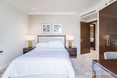 Apartament de închiriat în Downtown Dubai (Downtown Burj Dubai), Dubai, EAU 3 dormitoare, 189.9 mp. №669143 - poză 6