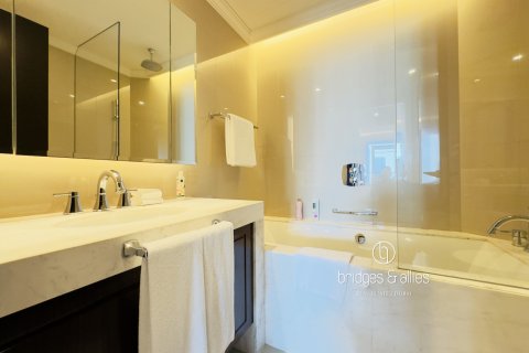 Downtown Dubai (Downtown Burj Dubai), UAE의 임대용 아파트 침실 3개, 202.7제곱미터 번호 669142 - 사진 30