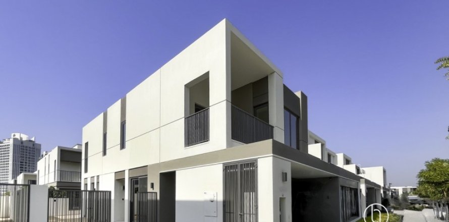 Villa in Dubai, VAE 4 slaapkamers, 233 vr.m. nr 669146