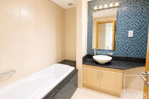 Appartement te huur in Palm Jumeirah, Dubai, VAE 2 slaapkamers, 185.62 vr.m., nr 747442 - foto 7
