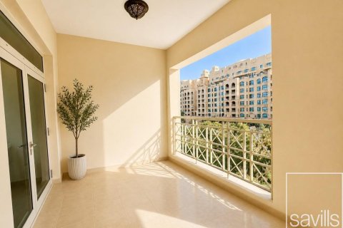 Appartement te huur in Palm Jumeirah, Dubai, VAE 2 slaapkamers, 185.62 vr.m., nr 747442 - foto 2