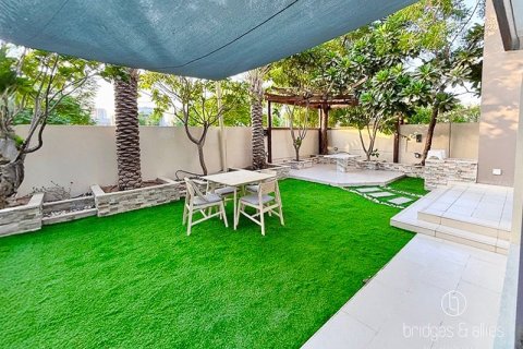 Vilă de închiriat în Dubai Hills Estate, Dubai, EAU 4 dormitoare, 302.3 mp. №669131 - poză 4