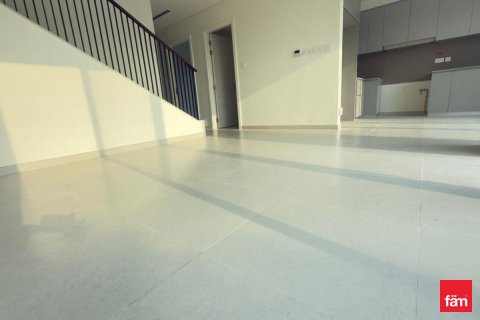 Villa til leje i Dubai, UAE 4 soveværelser, 369 kvm № 662269 - foto 4