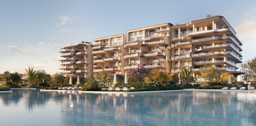 Apartment in Palm Jumeirah, Dubai, UAE 4 bedrooms, 642 sq.m. № 631049