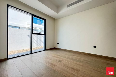 Townhouse di Dubai, UEA 5 kamar tidur, 219.6 m2 nomor 647633 - foto 2