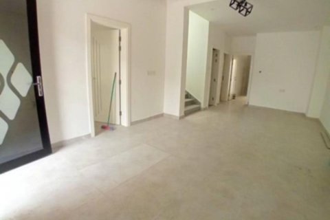 Radový dom v Al Yasmeen, Ajman, SAE 5 spální, 242 m2 č. 652717 - Fotografia 17