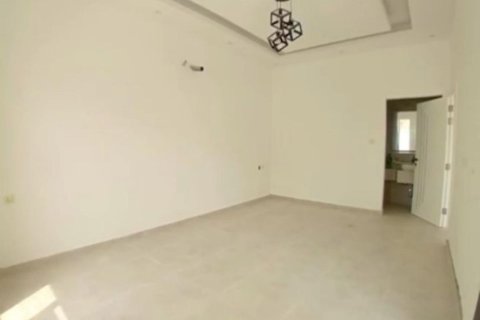 Radový dom v Al Yasmeen, Ajman, SAE 5 spální, 242 m2 č. 652717 - Fotografia 19