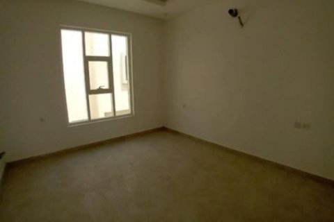 Radový dom v Al Yasmeen, Ajman, SAE 5 spální, 242 m2 č. 652717 - Fotografia 11