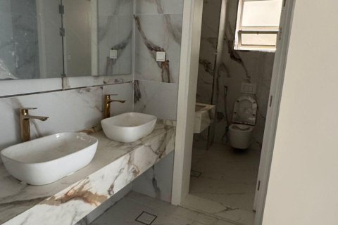 Villa zum Verkauf in Al Helio, Ajman, VAE 7 Schlafzimmer, 280 m2 Nr. 652716 - Foto 12