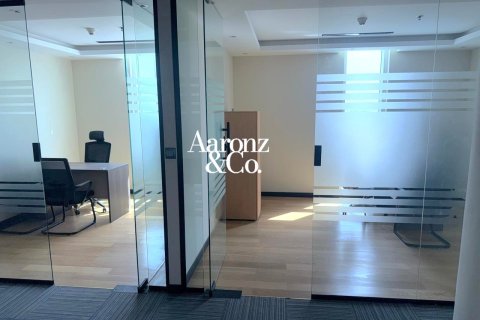 Office in Jumeirah Lake Towers, Dubai, UAE 193 sq.m. № 751521 - photo 14