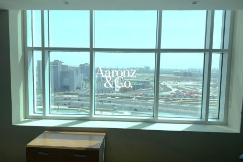 Office in Jumeirah Lake Towers, Dubai, UAE 193 sq.m. № 751521 - photo 24