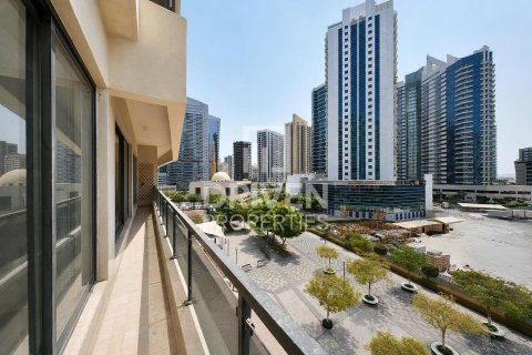 Apartman u gradu Barsha Heights (Tecom), Dubai, UAE 3 spavaće sobe, 214.88 m2 Br. 759732 - Slika 1