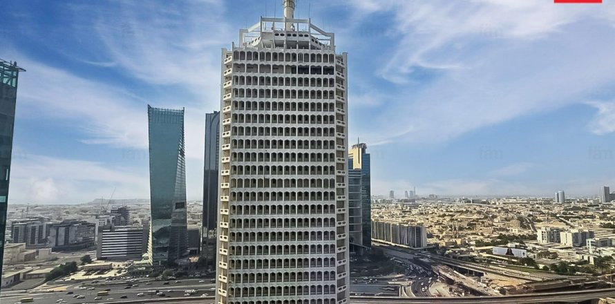 Wohnung in Dubai, VAE: 1 Schlafzimmer, 90 m2 Nr. 640420