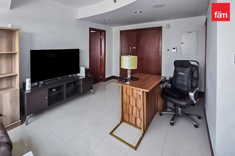 Appartement à Dubai, EAU: 1 chambre, 90 m2 № 640420