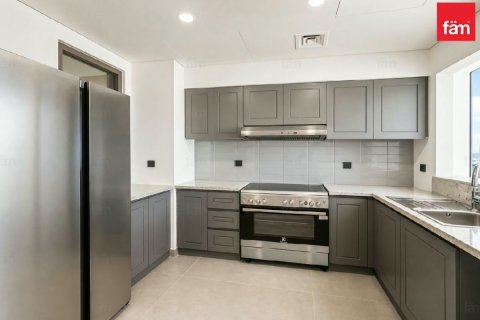 Shtëpi në qytet në Dubai, Emiratet e Bashkuara Arabe 4 dhoma gjumi, 144.2 m2. № 769285 - Foto 3