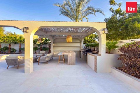 Villa in Dubai, UAE 5 bedrooms, 593.2 sq.m. № 682326 - photo 27