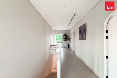 Villa in Dubai, UAE 5 bedrooms, 593.2 sq.m. № 682326 - photo 15