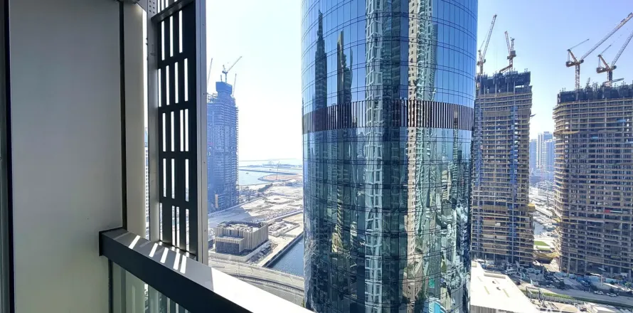 Appartement à Dubai Marina, Dubai, EAU: 1 chambre, 81 m2 № 738497