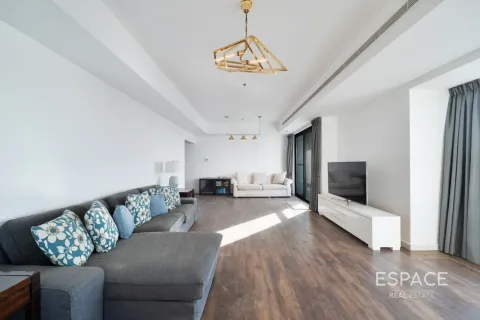 Apartment in PRINCESS TOWER in Dubai Marina, UAE 3 bedrooms, 186 sq.m. № 738500 - photo 6