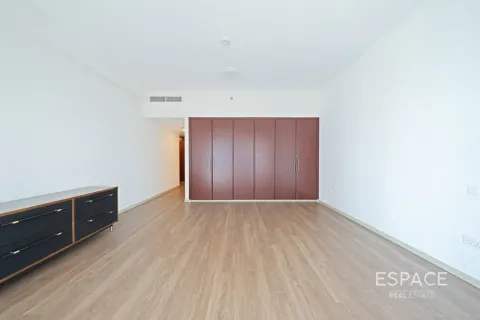 Apartmen di EMIRATES CROWN di Dubai Marina, UAE 3 bilik tidur, 361 meter persegi № 738498 - foto 12