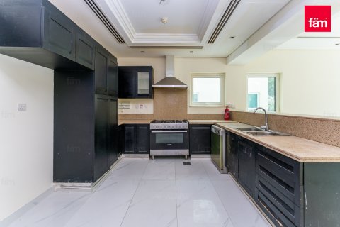 Villa sa Al Furjan, Dubai, UAE 4 silid-tulugan, 600 sq.m. № 634539 - larawan 4