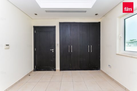 Villa sa Al Furjan, Dubai, UAE 4 silid-tulugan, 600 sq.m. № 634539 - larawan 10
