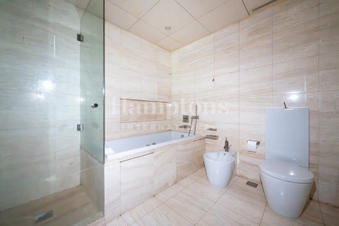 Apartament de închiriat în Burj Khalifa, Dubai, EAU 1 dormitor, 76.73787800 mp.  №651689 - poză 2