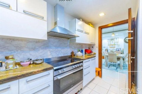Villa in Business Bay, Dubai, UAE 2 bedrooms, 179 sq.m. № 635363 - photo 8