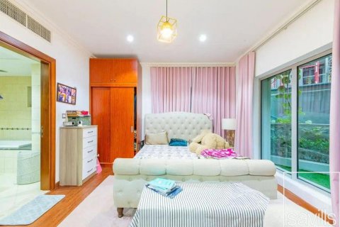 Villa in Business Bay, Dubai, UAE 2 bedrooms, 179 sq.m. № 635363 - photo 12